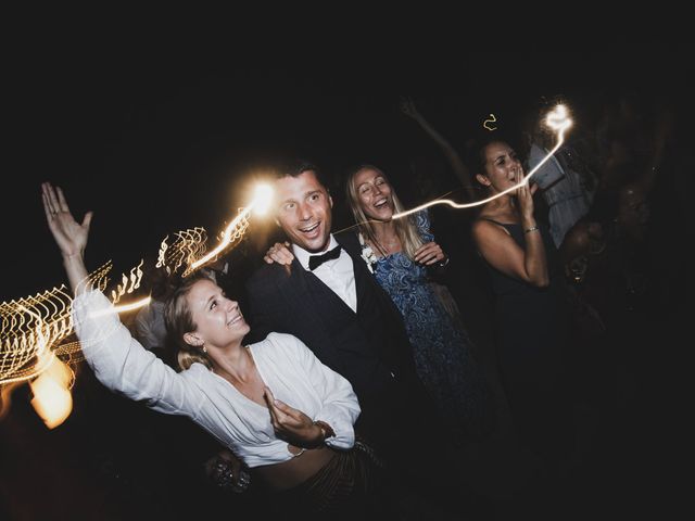 Le mariage de Alex et Sara à Saint-Tropez, Var 86