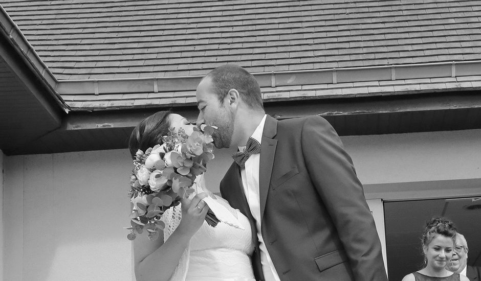 Le mariage de Johann  et Laure  à Saint-Pierre-sur-Dives, Calvados