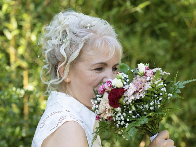 Le mariage de DENIS et CHRISTINE à Saint-Sulpice-la-Pointe, Tarn 20