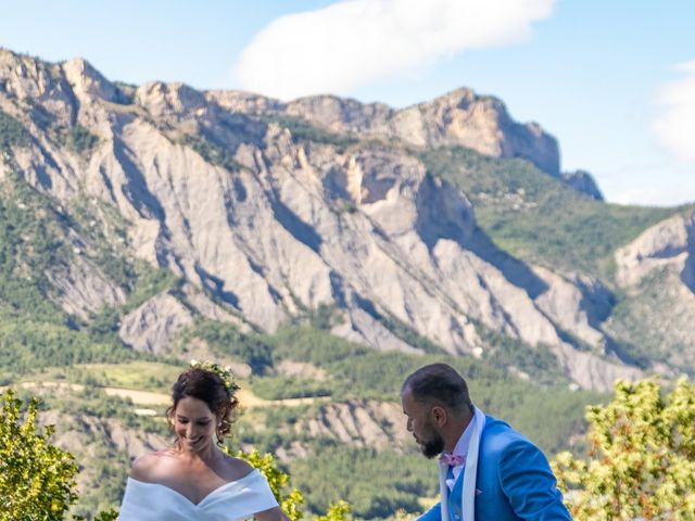 Le mariage de Cezar et Oceane à Ventavon, Hautes-Alpes 10