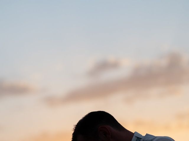Le mariage de Alex et Elena à Ambarès-et-Lagrave, Gironde 6