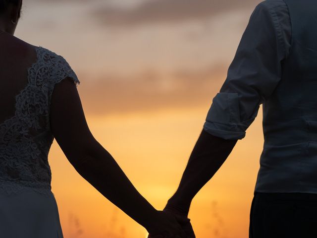 Le mariage de Alex et Elena à Ambarès-et-Lagrave, Gironde 9