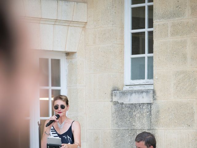 Le mariage de Alex et Elena à Ambarès-et-Lagrave, Gironde 17