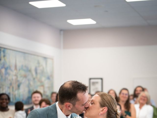 Le mariage de Alex et Elena à Ambarès-et-Lagrave, Gironde 20