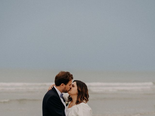 Le mariage de Alexis et Charlene à Hermival-les-Vaux, Calvados 11