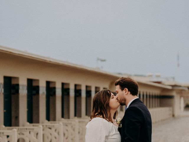 Le mariage de Alexis et Charlene à Hermival-les-Vaux, Calvados 44