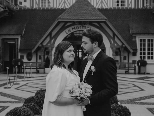 Le mariage de Alexis et Charlene à Hermival-les-Vaux, Calvados 56