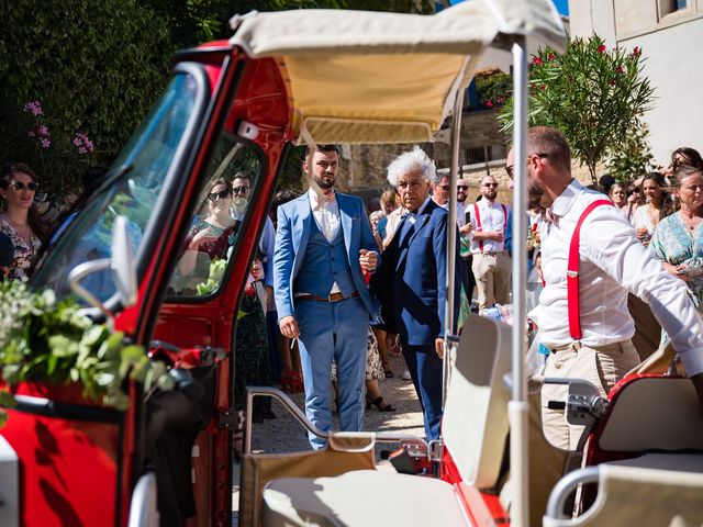 Le mariage de Guillaume et Marine à Pujaut, Gard 39