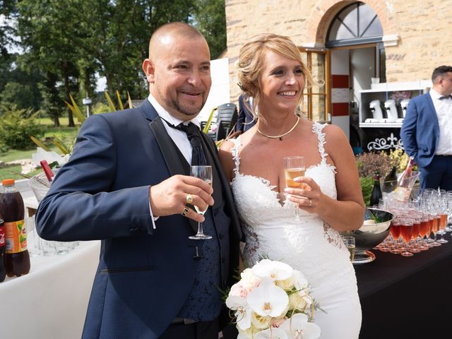 Le mariage de Sylvain et Floriane à Maxent, Ille et Vilaine 32