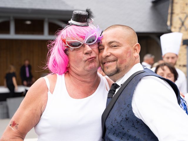 Le mariage de Sylvain et Floriane à Maxent, Ille et Vilaine 68