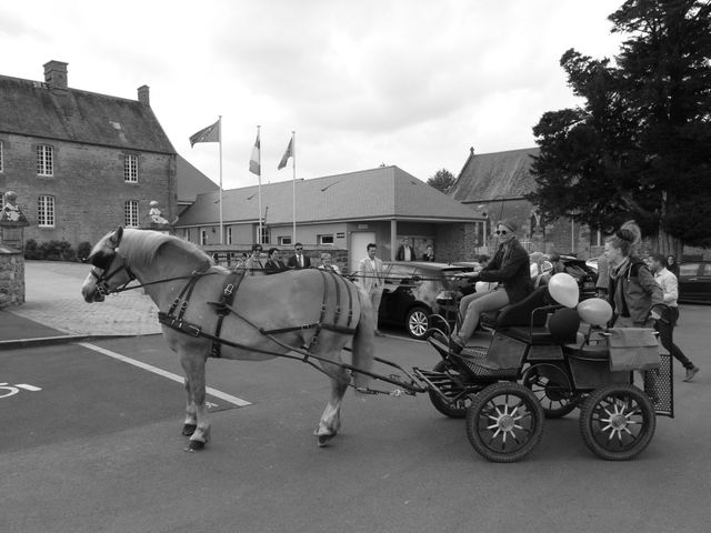 Le mariage de Stéphanie et Sabrina à Coudeville-sur-Mer, Manche 4