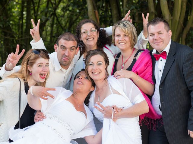 Le mariage de Stéphanie et Sabrina à Coudeville-sur-Mer, Manche 6