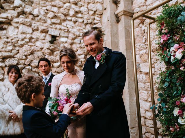 Le mariage de Marc et Laura à Grignan, Drôme 16