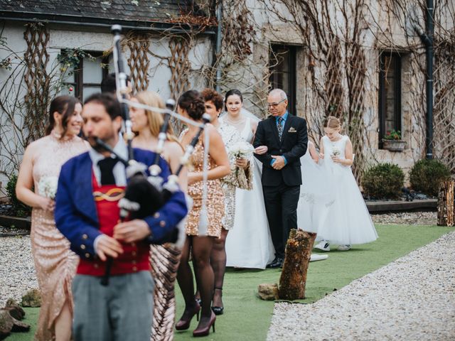 Le mariage de Charles et Victoire à Bohars, Finistère 3