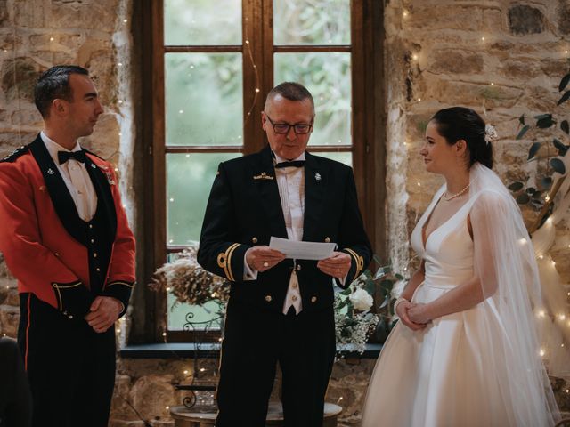 Le mariage de Charles et Victoire à Bohars, Finistère 20