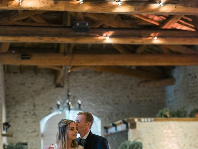 Le mariage de Emmanuel et Justine à Pommiers, Rhône 16