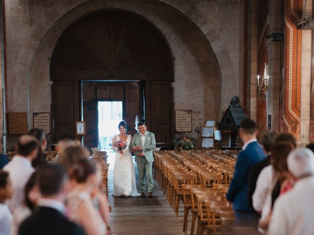 Le mariage de Adrien et Amandine à Issoire, Puy-de-Dôme 22