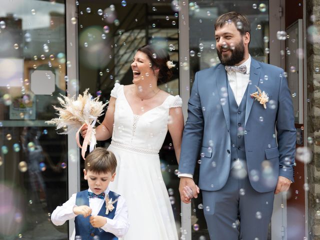 Le mariage de Arnaud et Anne Sophie à Ouffières, Calvados 10