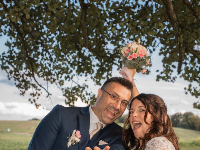 Le mariage de David et Flory à Misy-sur-Yonne, Seine-et-Marne 32