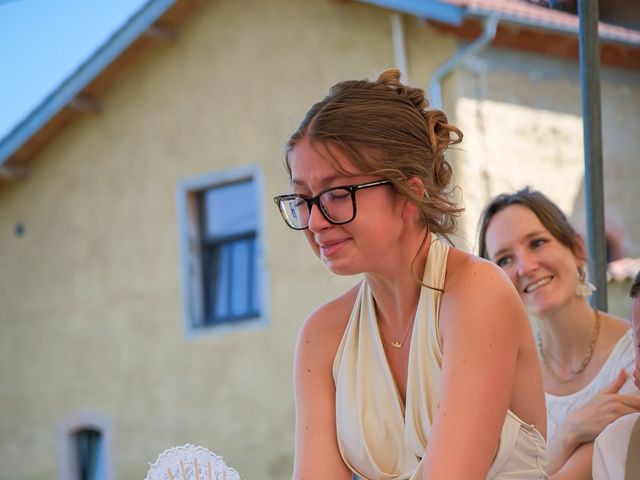 Le mariage de Sandy et Charles à Villeneuve-de-Marc, Isère 33