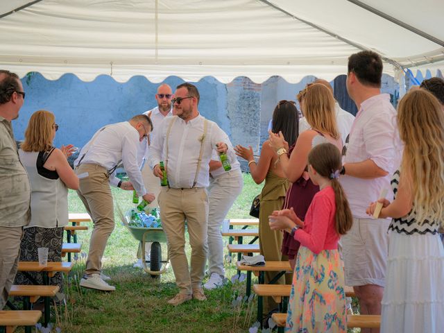 Le mariage de Sandy et Charles à Villeneuve-de-Marc, Isère 39