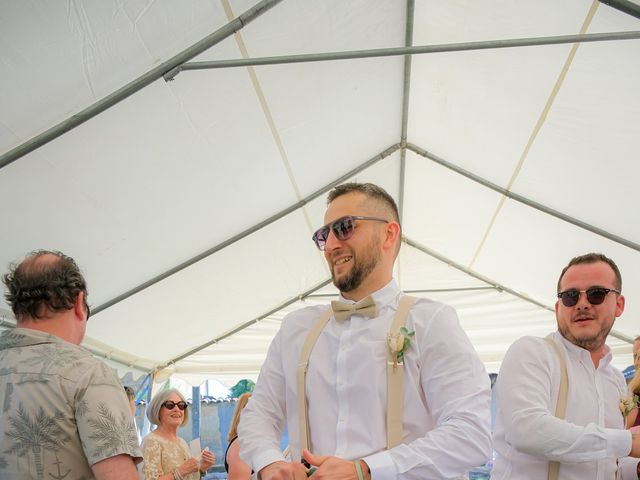 Le mariage de Sandy et Charles à Villeneuve-de-Marc, Isère 40