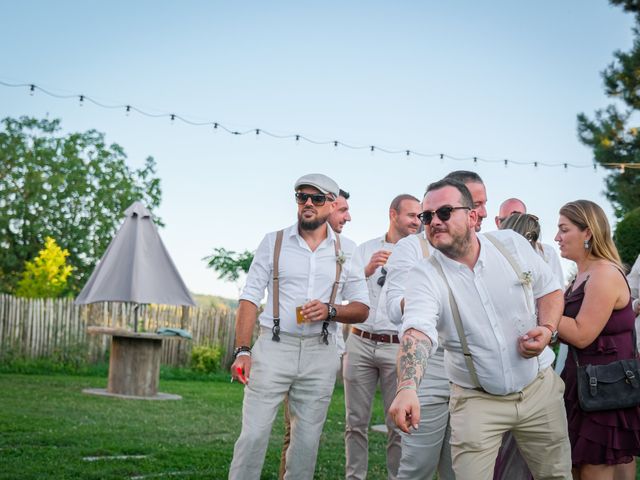 Le mariage de Sandy et Charles à Villeneuve-de-Marc, Isère 54