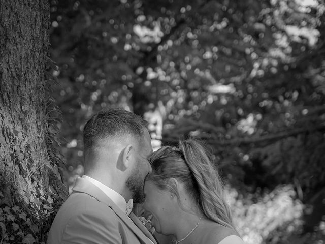 Le mariage de Sandy et Charles à Villeneuve-de-Marc, Isère 71