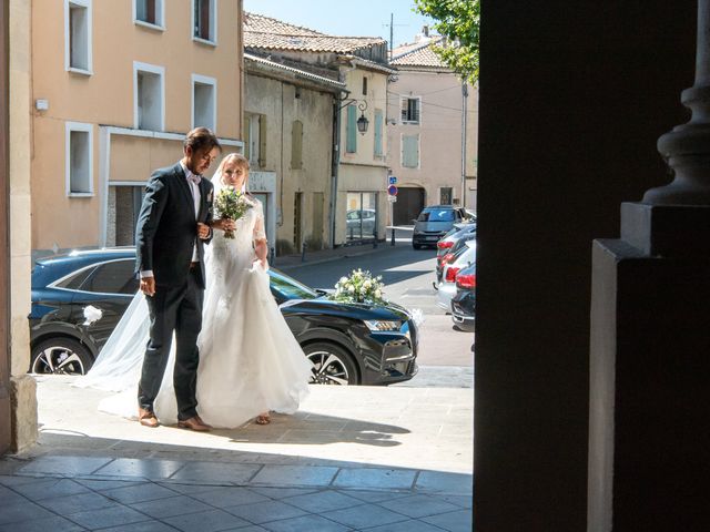 Le mariage de Ladislas et Flora à Pierrelatte, Drôme 15