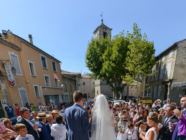 Le mariage de Ladislas et Flora à Pierrelatte, Drôme 20