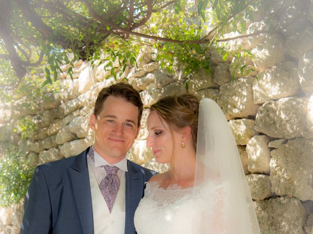 Le mariage de Ladislas et Flora à Pierrelatte, Drôme 24