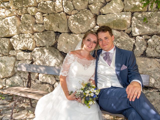 Le mariage de Ladislas et Flora à Pierrelatte, Drôme 25