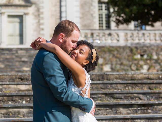 Le mariage de Alexis et Marie à Saint-Laurent-des-Autels, Maine et Loire 10