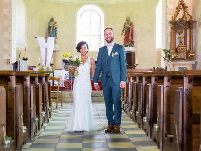 Le mariage de Alexis et Marie à Saint-Laurent-des-Autels, Maine et Loire 46