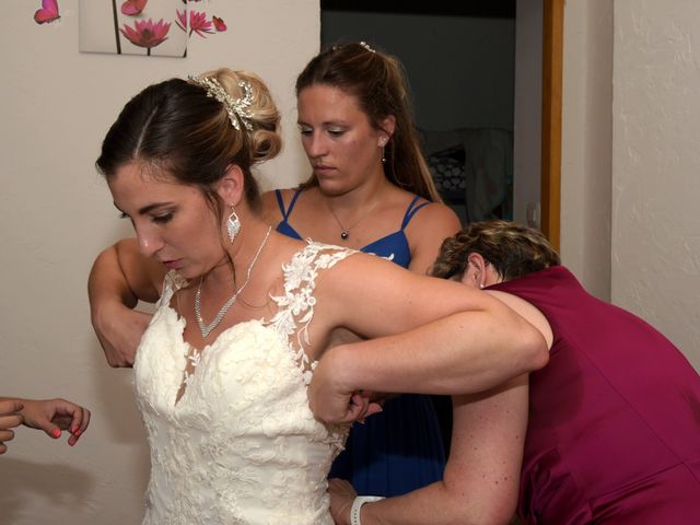 Le mariage de Valentin et Mélanie à Belpech, Aude 44