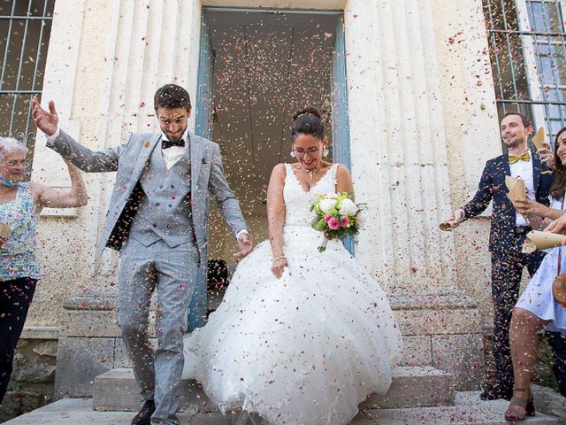 Le mariage de Julien et Laura à Saint-Astier, Dordogne 14