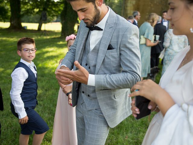 Le mariage de Julien et Laura à Saint-Astier, Dordogne 15