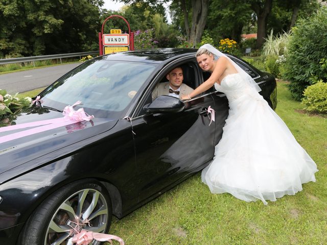 Le mariage de Kevin et Héléne à Falaise, Ardennes 15