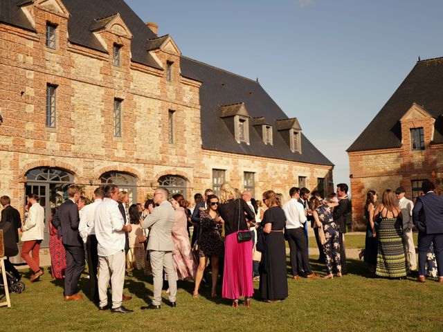Le mariage de Pierrick et Evelyn à Ravenoville, Manche 127