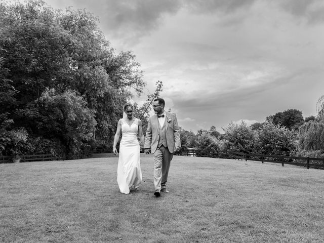 Le mariage de Jean Marc et Fanny à Feuguerolles-Bully, Calvados 15