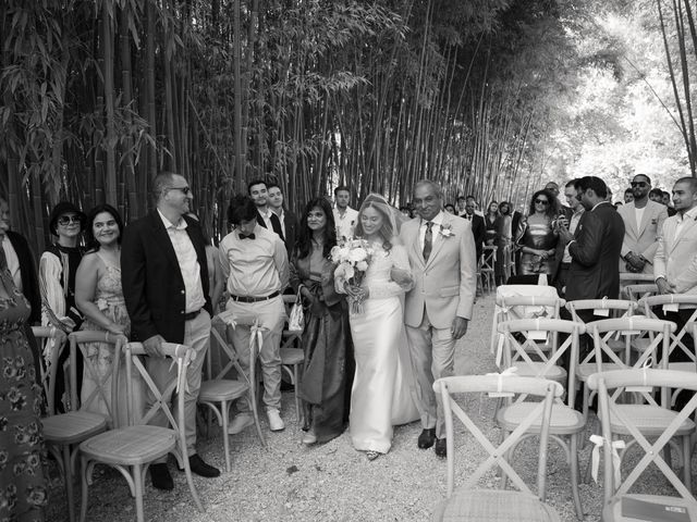 Le mariage de Ibrahim et Rebecca à Reillanne, Alpes-de-Haute-Provence 13