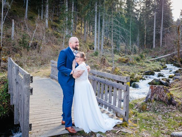 Le mariage de Maxime et Morgane à Le Haut-Bréda, Isère 31