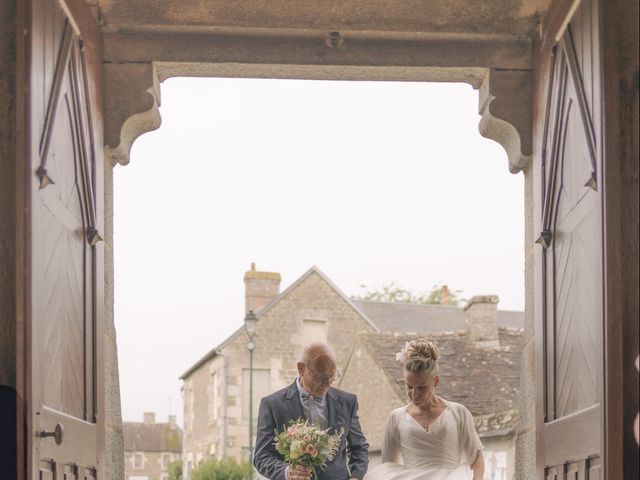 Le mariage de Aurélien et Gwenaelle à Avoine, Orne 6