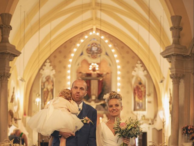 Le mariage de Aurélien et Gwenaelle à Avoine, Orne 13