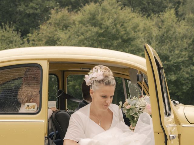 Le mariage de Aurélien et Gwenaelle à Avoine, Orne 18