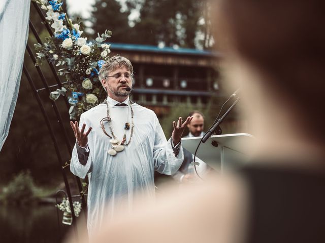 Le mariage de Stéphane et Cécile à Milhac-de-Nontron, Dordogne 31