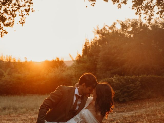 Le mariage de Morgan et Steffy à Uchaux, Vaucluse 2