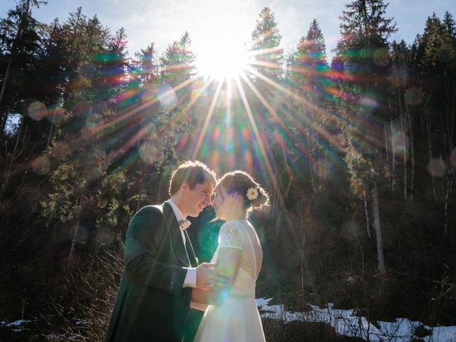 Le mariage de Jean-Baptiste et Lola à Le Haut-Bréda, Isère 2