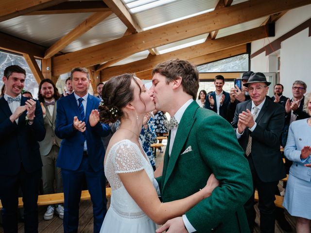 Le mariage de Jean-Baptiste et Lola à Le Haut-Bréda, Isère 36