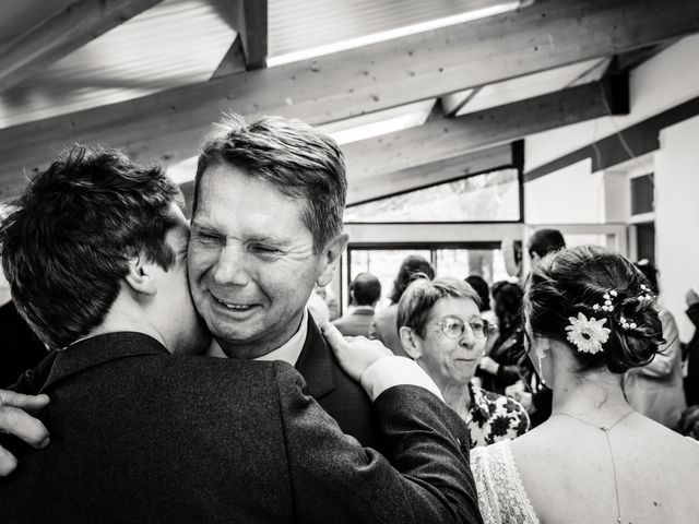 Le mariage de Jean-Baptiste et Lola à Le Haut-Bréda, Isère 37